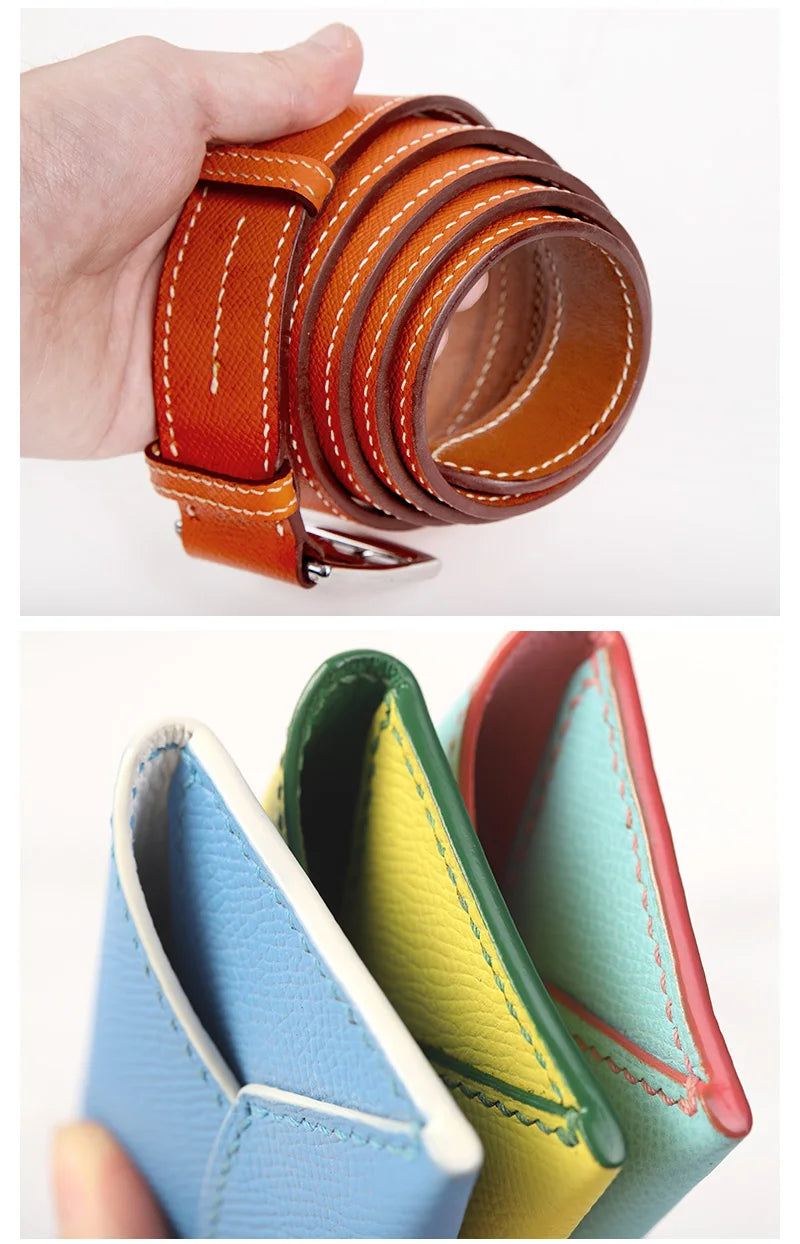 Une main tient une pile de lanières en cuir orange et une paire de chaussures en cuir bleu et jaune.