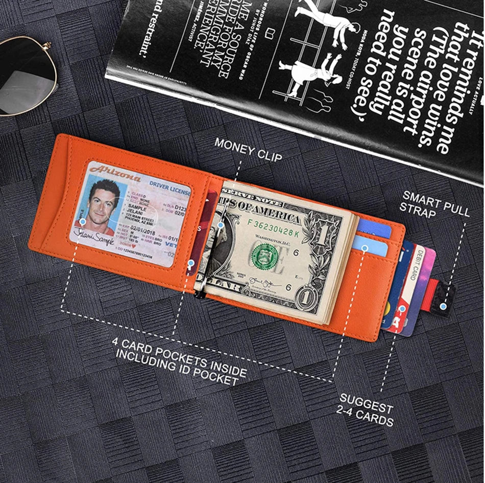 Portefeuille orange bi-pli avec sangle à tirer et porte-monnaie affichant cartes et pièce d'identité sur une surface sombre.
