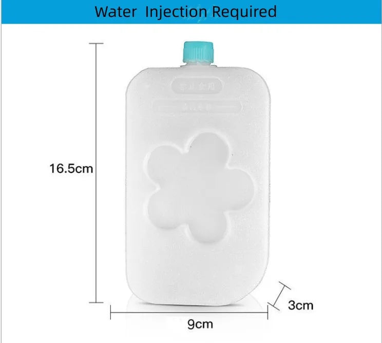 White reusable ice pack with a blue cap and dimensions marked on the packaging.