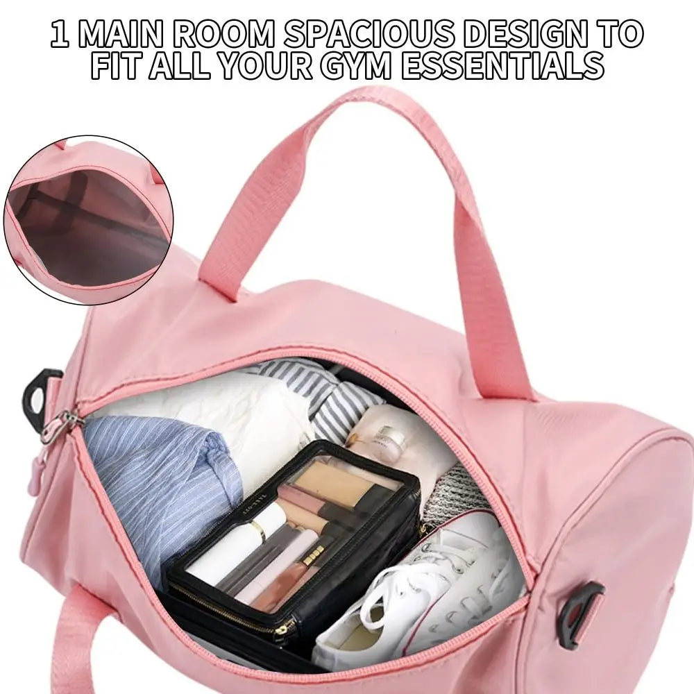 Pinkes, leichtes Nylon-Mini-Sporttasche, offen, mit Fächern für Gym-Essentials wie Schuhe und Zubehör.