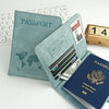 Türkis-Passhülle mit Lederumschlag, die das Wort PASSPORT und verschiedene Ausweisdokumente zeigt.