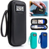 Estuche portátil negro para insulina con monitor de temperatura, mostrando una lectura de 41.5°F, y accesorios.