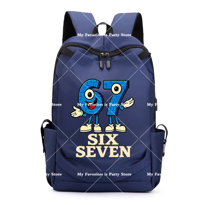 Dunkelblaue Anime-Stil-Rucksack mit den Zahlen sechs und sieben vorne.