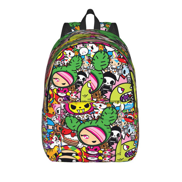 Buntes Sportrucksack mit dichtem Muster aus Cartoon-Figuren und Skizzen.