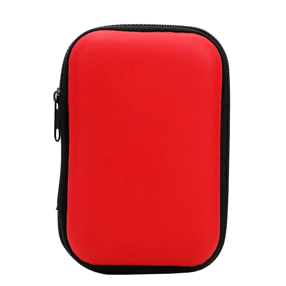 Sac de rangement portable rouge vif avec fermeture éclair noire et doublure rembourrée.