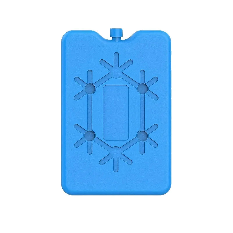 Hellblaue wiederverwendbare Kühlpackung mit sternförmigem Musterdesign.