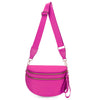 Helle pinke karierte Crossbodytasche mit Riemen und Reißverschlussdetails.