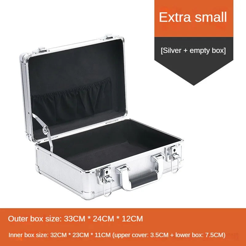 Boîte à outils portable en aluminium argenté avec couvercle ouvert et mécanisme de verrouillage.