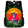 Sac à dos noir avec un graphique vibrant de la silhouette d'une tête de gorille sur fond orange.