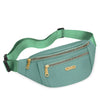 Petit sac banane imperméable vert menthe à bandoulière avec fermeture éclair et quincaillerie dorée.
