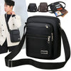 Sac de poitrine noir unisexe multi-couches pour l'extérieur avec plusieurs compartiments et sangle réglable.