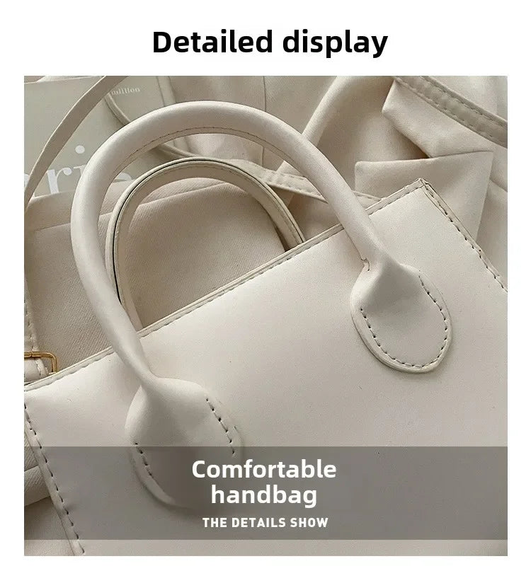 Un sac à main en cuir PU blanc minimaliste avec une poignée supérieure.