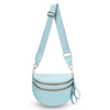 Hellblaue karierte Crossbodytasche mit tanen Lederriemen und goldfarbenem Hardware