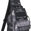 Schwarzer taktischer MOLLE-Slingbag mit grau-schwarzem Camouflage-Muster von hinten.
