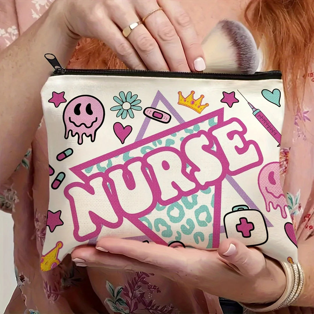 Rosa und weiße Kosmetiktasche mit Krankenschwesterdesign, Sternen, Herzen und einer Krone.