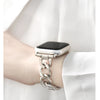 Nahaufnahme eines silbernen Edelstahlarmbands einer Uhr, kombiniert mit einem schwarzen Huawei-Band.