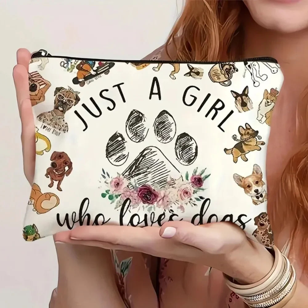 Bolsa de almacenamiento con cremallera de lona que presenta ilustraciones de varios gatos y un tema de niña.