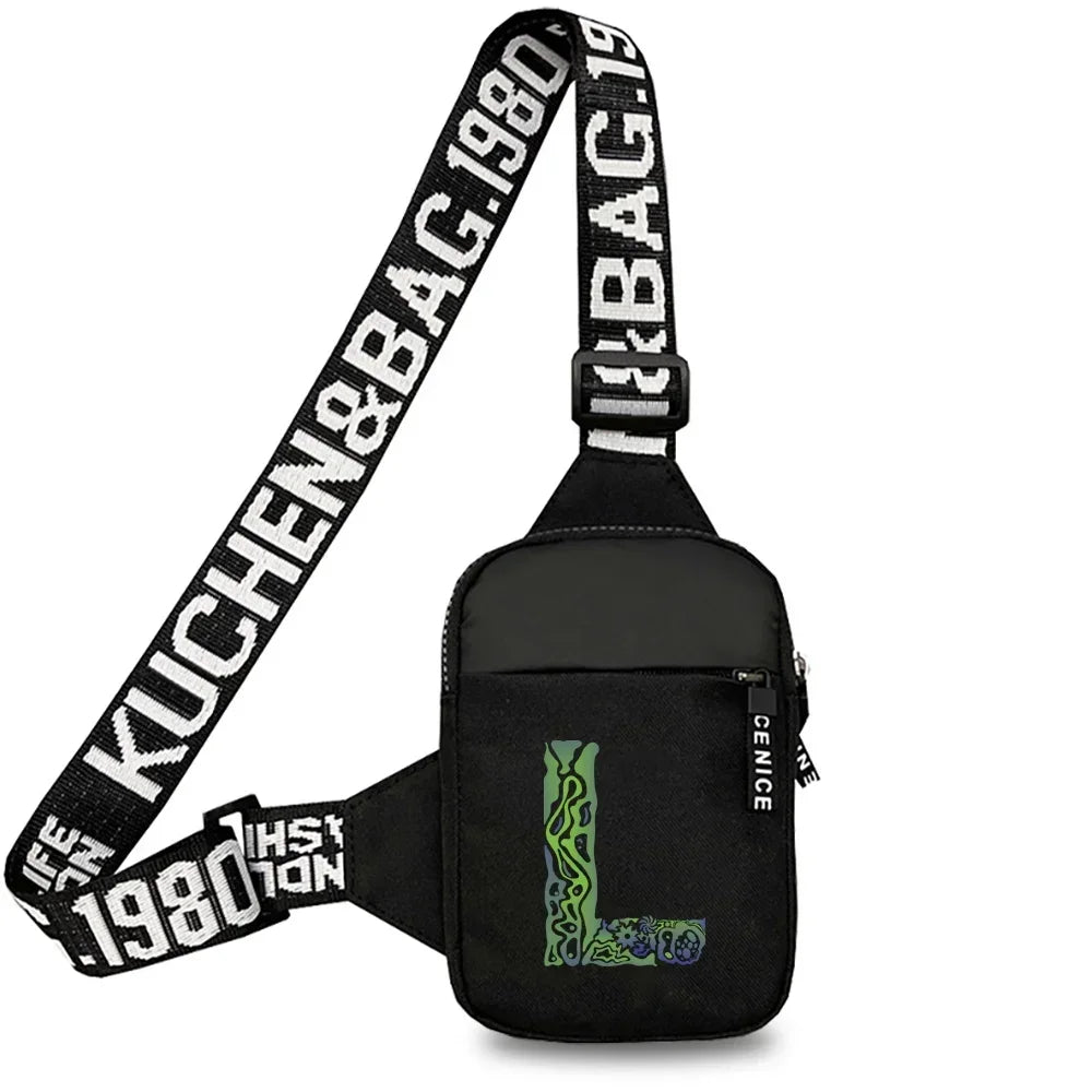 Schwarze Leinensacktasche mit weißem Riemen und grüner Initialen-Stickerei