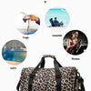 Maleta tipo duffel de estampado de leopardo para viajar con compartimento para zapatos, junto a diversas actividades deportiv