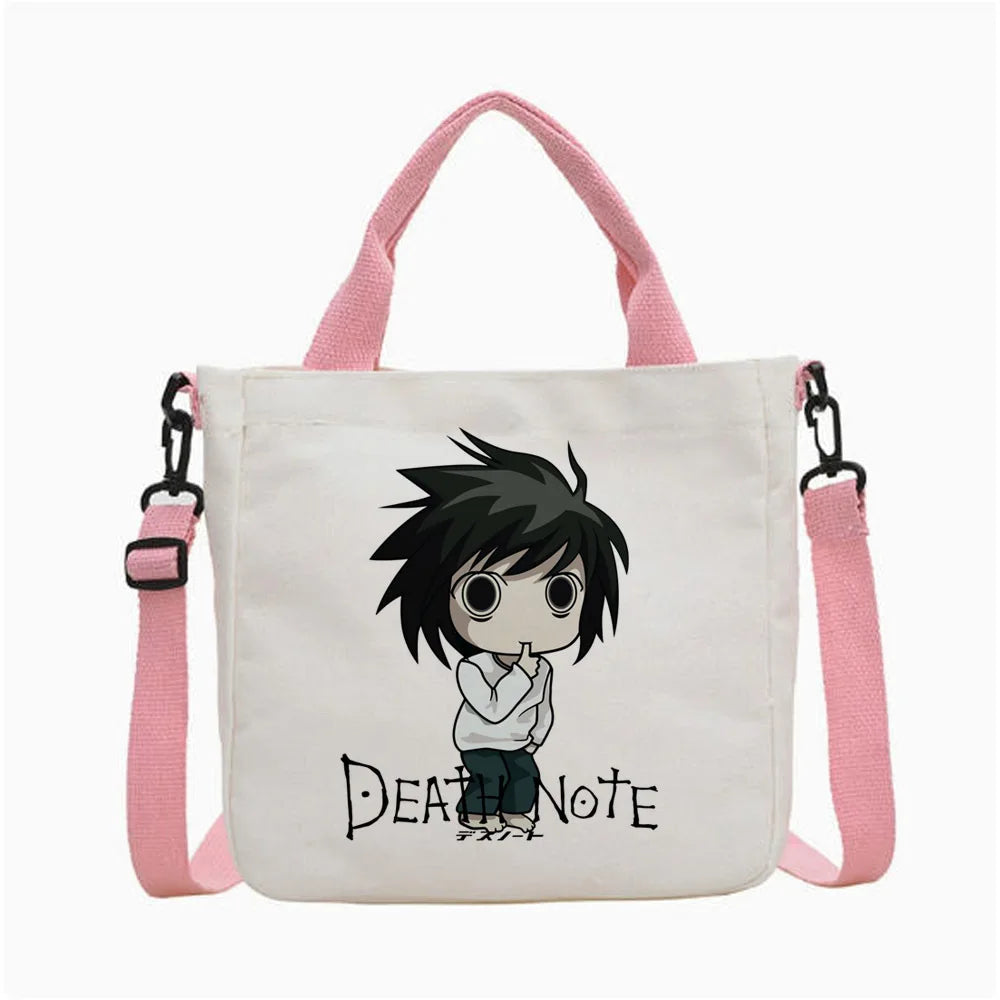 Una bolsa de tela blanca con una ilustración en blanco y negro de Death Note.