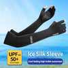 Manche de soie noire à glace, portée sur un bras, démontrant la protection UV pour les activités de plein air.