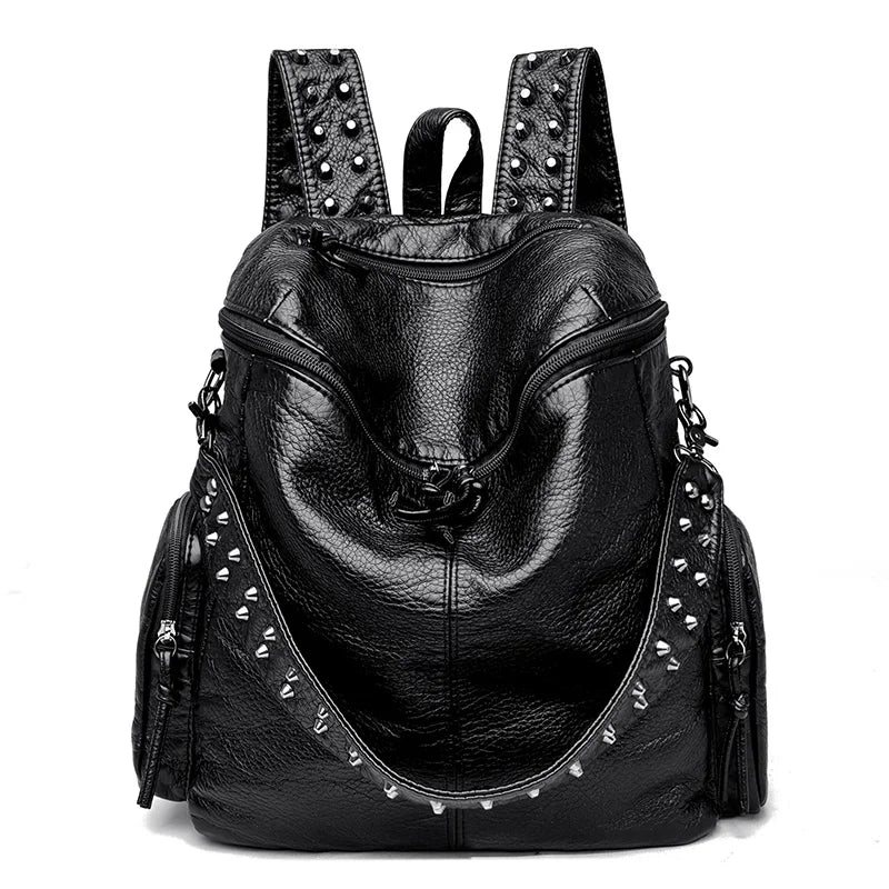 Sac à dos en cuir souple noir de luxe avec sangles et quincaillerie à clous