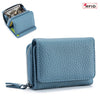 Cartera de cuero genuino de vaca azul claro con cremallera pequeña, mostrada en vista doblada y abierta.