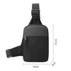 Bolso cruz impermeable negro con correa ajustable y detalles de bolsillo