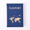 Funda de pasaporte de cuero azul marino con mapa dorado del mundo
