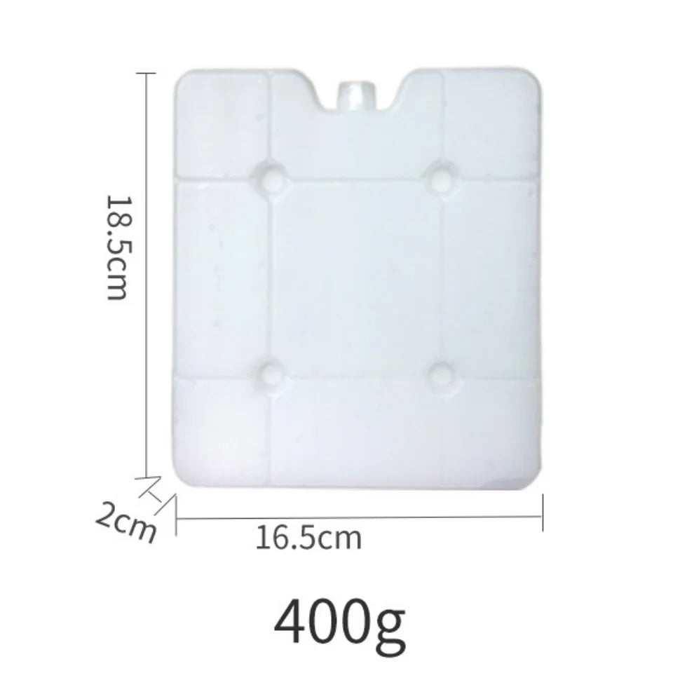 White reusable ice pack measuring 18.5cm by 16.5cm weighing 400g