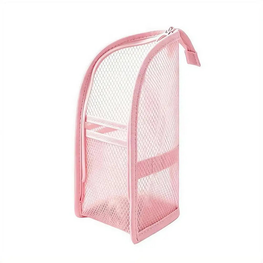 Bolsa cosmética de malla rosa para viajar con tapa bisagra y ventana de plástico transparente.