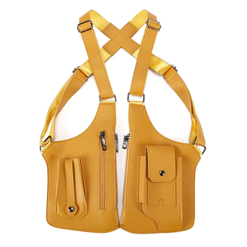 Tanes taktische Aufbewahrungsweste für Herren mit quer überkreuzten Riemen und mehreren Taschen.