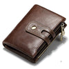 Braunes Leder-Bifold-Portemonnaie mit goldfarbener Naht und Metallverschluss.