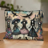 Bolsa de almacenamiento con cremallera de lienzo con temática de fantasía oscura: murciélagos, brujas y arquitectura gótica.