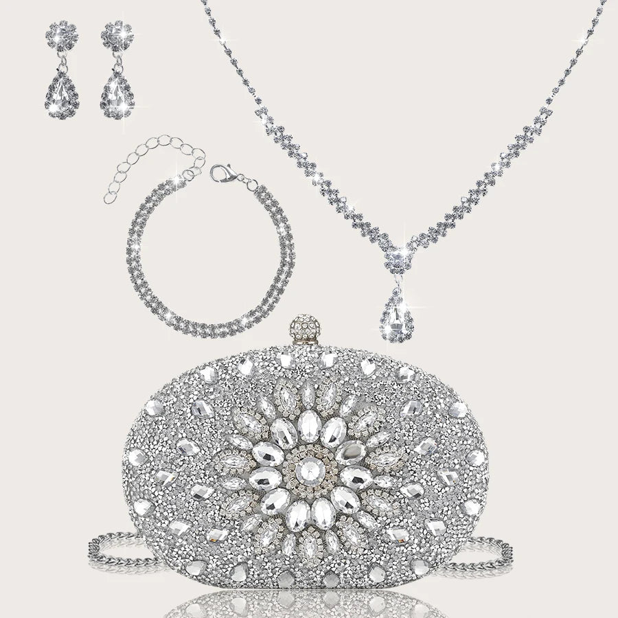 Collection de bijoux en strass scintillants, comprenant des boucles d'oreilles, un collier et un sac pochette rond.