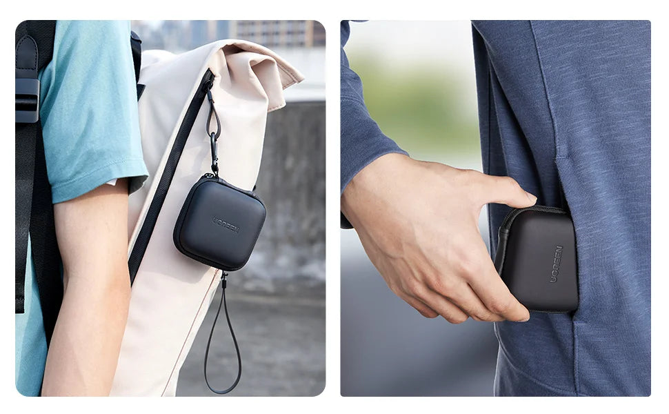 Estuche de almacenamiento negro premium para AirPods y accesorios, sujeto a una correa de mochila de color claro.