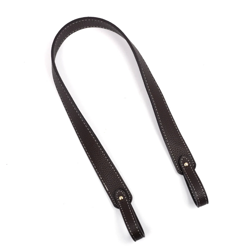Sangle de sac à l'épaule en cuir PU marron foncé et ajustable.