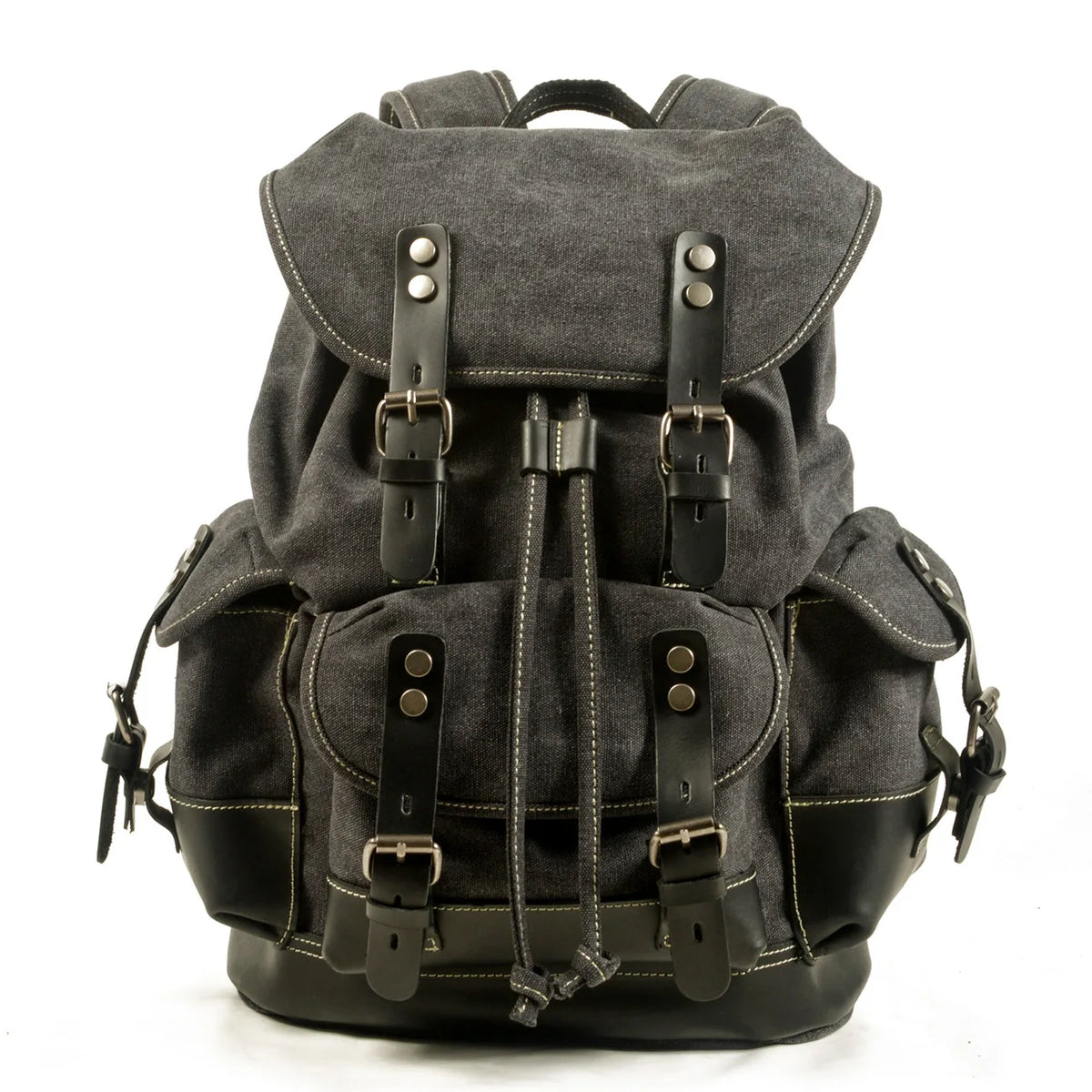 Mochila de senderismo de lona gris oscura con detalles de cuero y múltiples correas.