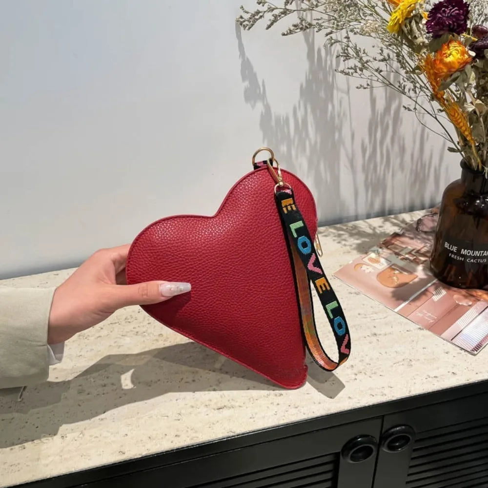Cartera de monedas con forma de corazón de PU rojo y correa de cuero negro y amarillo