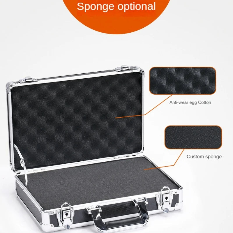 Boîte à outils portable en aluminium avec serrure, doublure intérieure et insert en éponge optionnel.