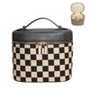 Bolso cosmético negro con estampado a cuadros y cremallera dorada, mostrado junto a su tapa.