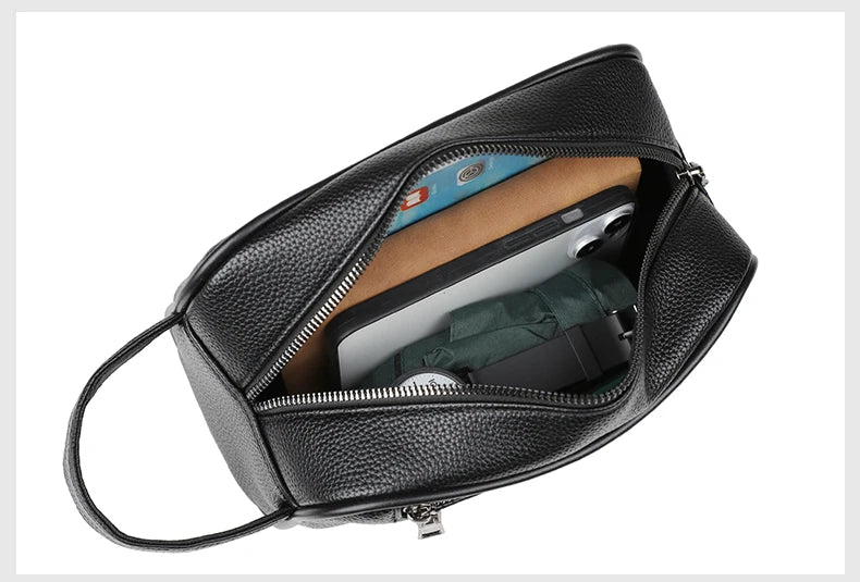 Pochette à clochette en cuir PU noire pour hommes avec sangle, ouverte révélant un smartphone.