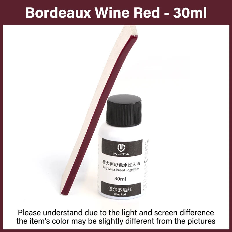Bouteille de vin rouge de Bordeaux liquide dans une bouteille compte-gouttes avec un bâton applicateur en bois.