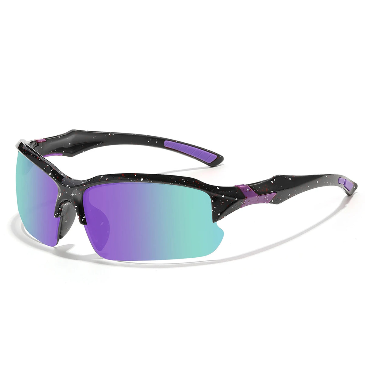 Un par de gafas deportivas polarizadas tintadas de púrpura con monturas negras y detalles púrpuras.