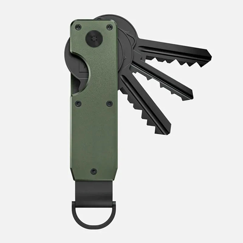 Porte-clés organisateur à clé métallique minimaliste vert olive avec clé dentelée.