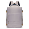 Helles graues Reise-Boarding-Rucksack mit schwarzen Akzenten und braunen Trägern.