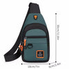 Dunkelgrüne Herren-Oxford-Brusttasche mit schwarzem Riemen und orangefarbenen Akzenten in Seitenansicht.