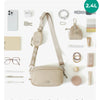 Beige multifunktionale Crossbodytasche, organisiert mit Schlüsseln, Uhr, Sonnenbrille und Handy.