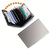 Schwarze Metal-RFID-Kreditkarten-Wallet mit zehn Karten in Fächerform.