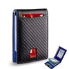 Portefeuille slim bi-pli en fibre de carbone noire avec doublure bleue et emplacement pour carte rouge.